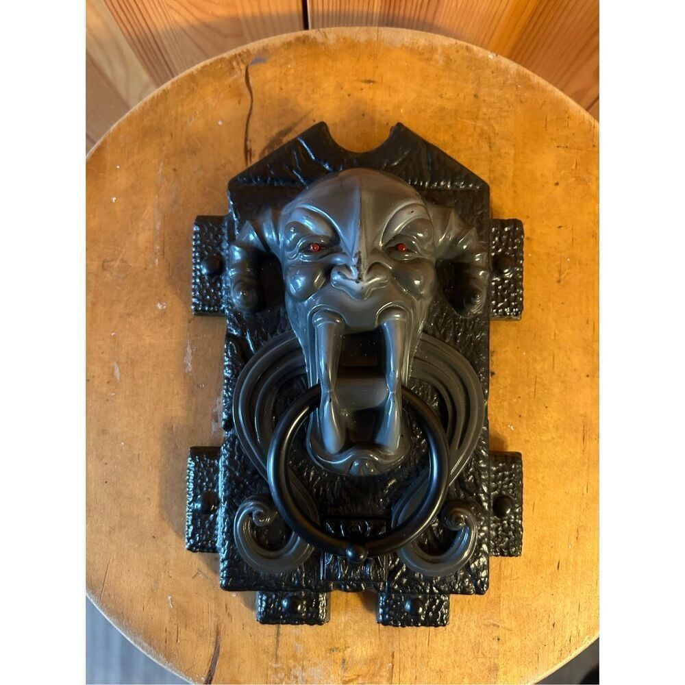 Vintage Halloween Paper Magic Gargoyle Demon Devil Door Knocker Lights & Sound (